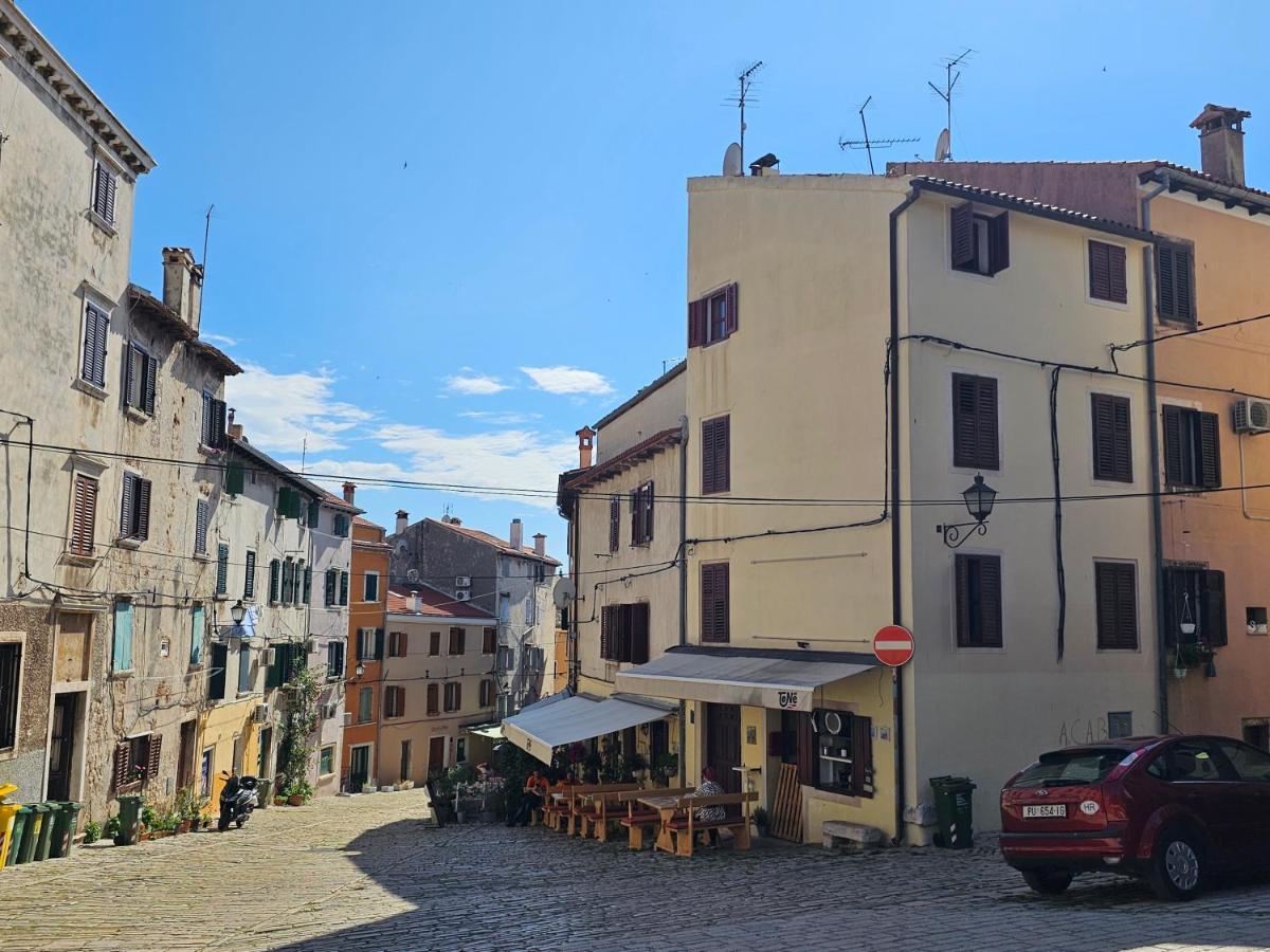 Studio Mare Fuori With Terrace 罗维尼 外观 照片