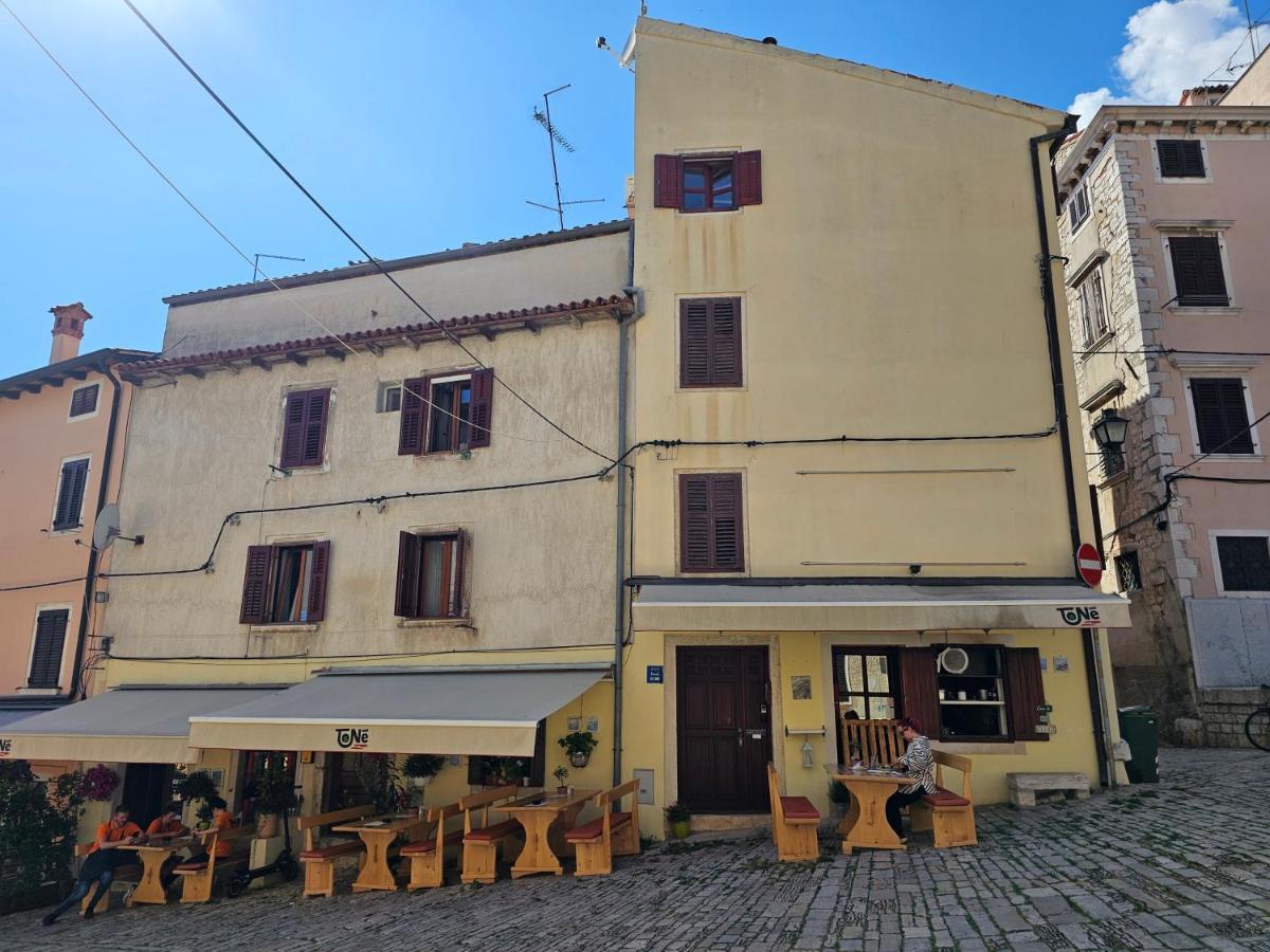 Studio Mare Fuori With Terrace 罗维尼 外观 照片